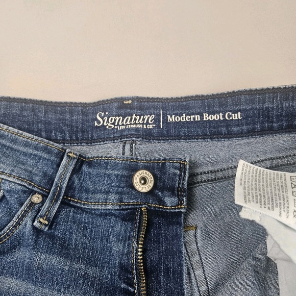 Levi Strauss Signature Modern Bootcut Jeans Womens 12M W31 L32 Stretch Denim - Picture 6 of 11